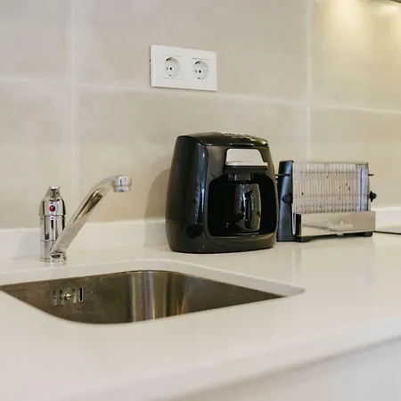 Rent4Rest Lisbon Downtown Tiny Studio Apartments Exterior photo