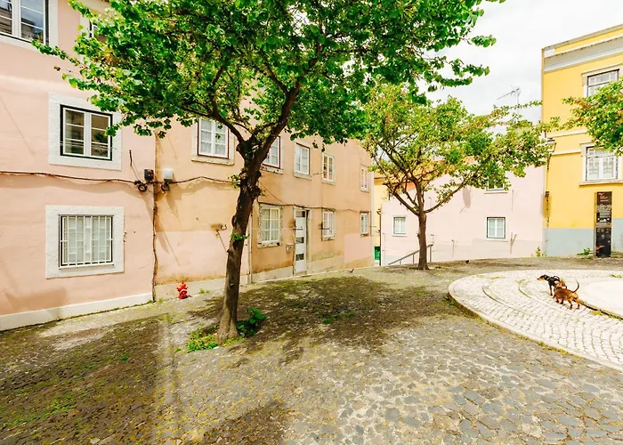 Rent4Rest Mouraria Lisbon Apartments